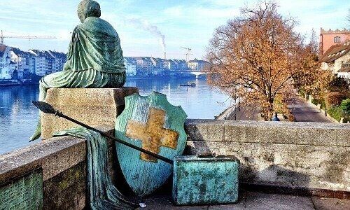 Helvetia statue in Basle (Image: Helvetia Insurance)