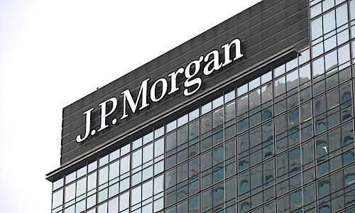 J P Morgan Seeks Full Ownership Of Chinese Jv