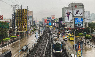 Mandaluyong, Philippines (Image: Gino, Unsplash)