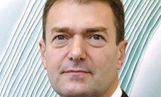 peoplemoves, UBS, Hong Kong, IPS, Jean-Claude Humair, Stefan Lecher